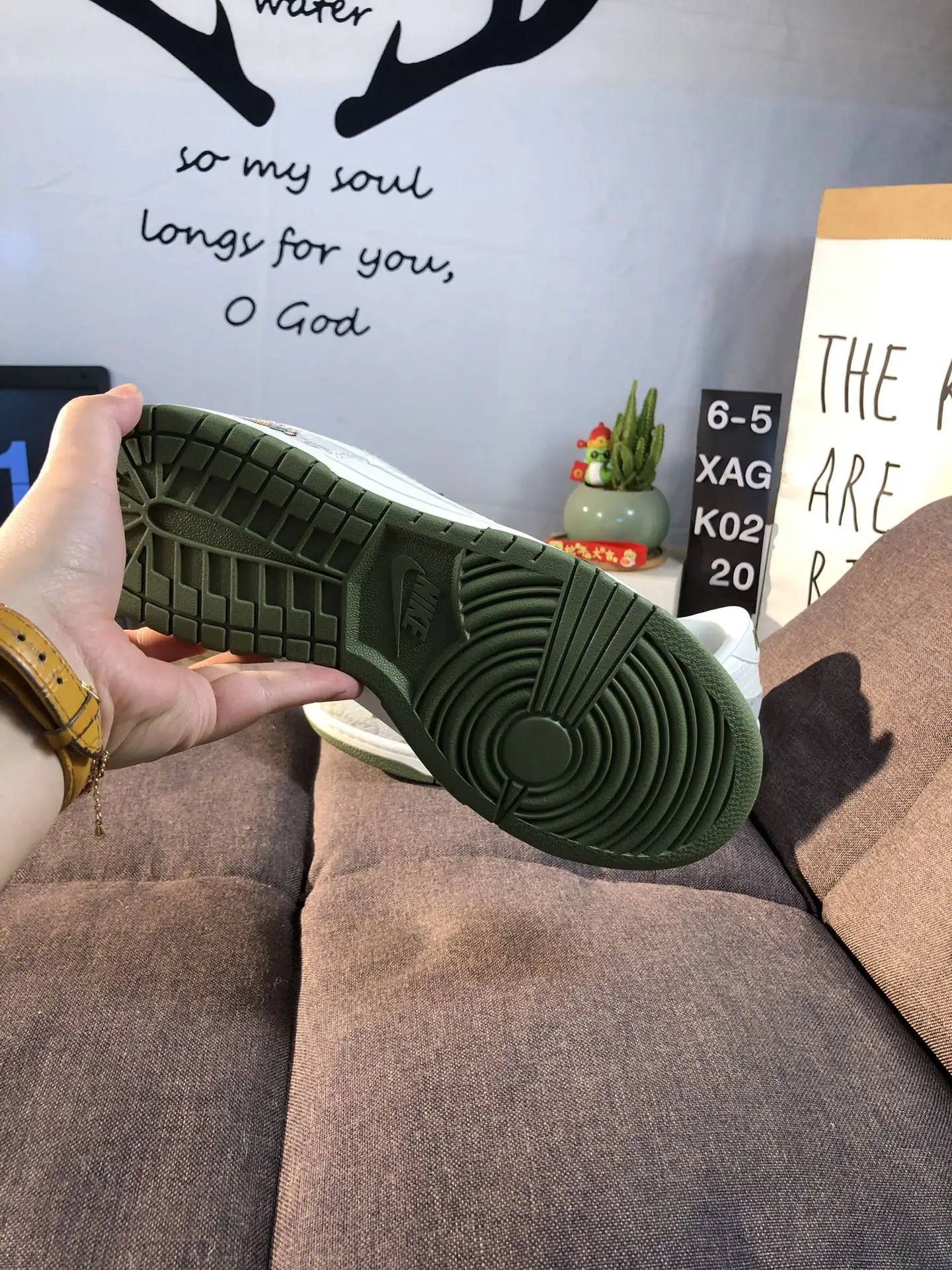 Nike SB Dunk Low x Gucci Ash Green Sole